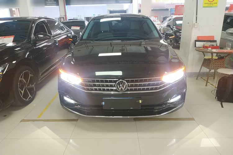 Used Volkswagen Magotan 2023 2 Million Units Commemorative Edition 330TSI DSG Luxury Version
