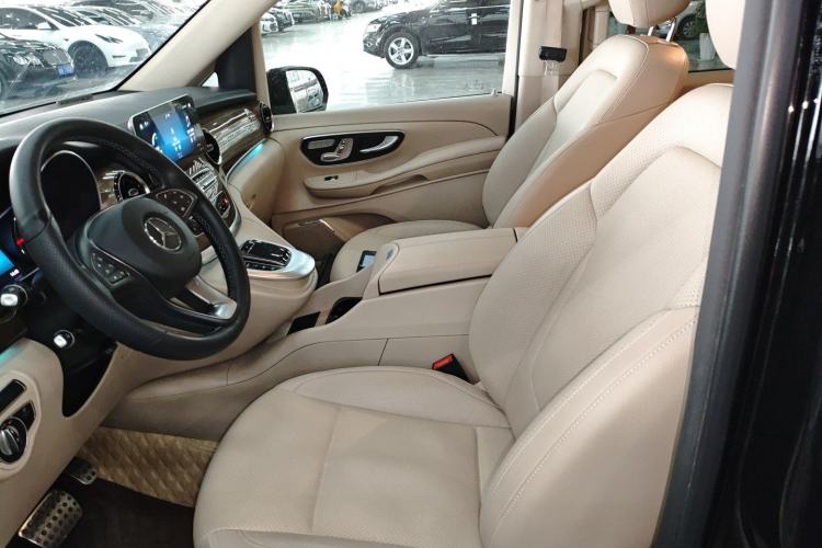 Used Mercedes-Benz V-Class 2021 V 260 L Long-wheelbase Luxury Edition