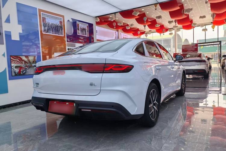 Used BYD Qin L 2024 DM-i 120KM Leading Model
