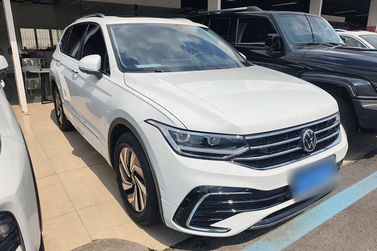 Used Volkswagen Tiguan L 2024 Outstanding Model 330TSI Automatic Two-Wheel Drive R-Line Dragon Glory Edition
