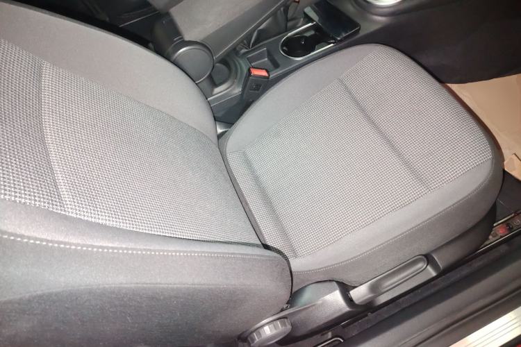 Used Volkswagen Beetle 2015 180TSI model
