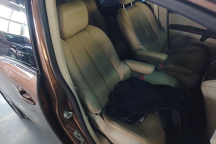 Used Buick GL8 2020 Land Cruiser Executive Class 652T Comfort Model
