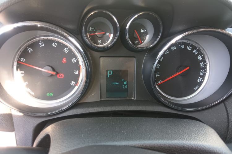 Used Buick Encore 2015 1.4T Automatic Two-Wheel Drive Urban Leading Model
