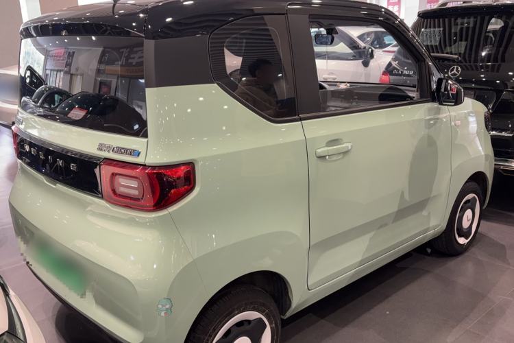 Used Wuling Hongguang MINIEV 2022 Macaron Premium Model – Lithium Iron Phosphate
