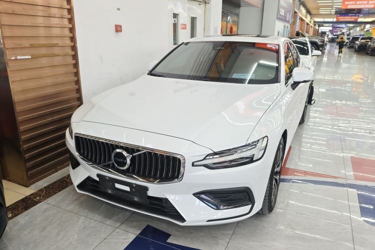 Used Volvo S60 2024 B4 Zhiyuan Luxury Edition
