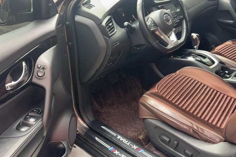 Used Nissan X-Trail 2019 2.0L CVT Smart Connect Comfort Edition 2WD
