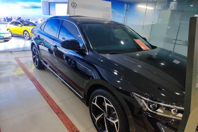 Used Volkswagen Passat 2023 Restyled 330TSI Starry Luxury Edition
