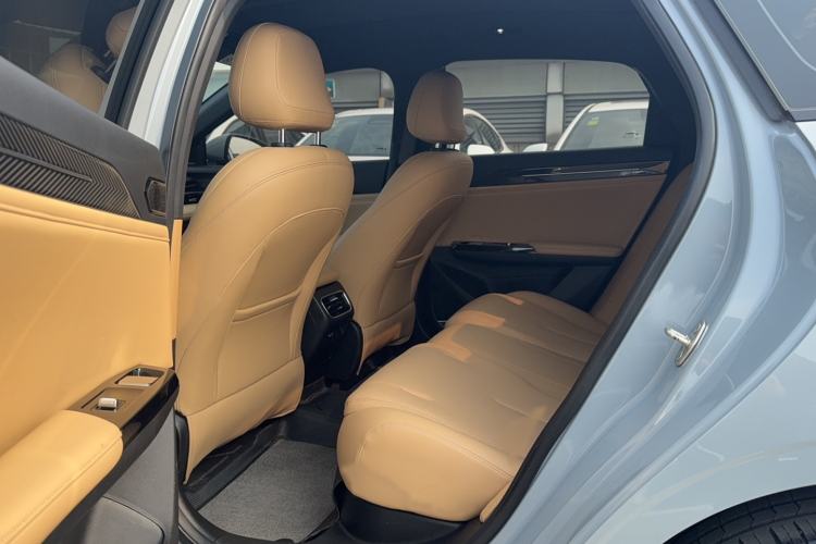 Used  L6 2023 125km Starship
