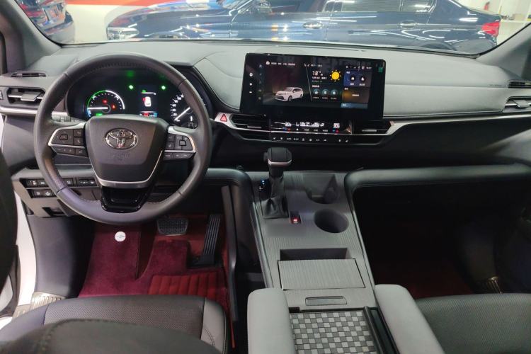 Used Toyota Sienna 2024 2.5L Hybrid Four-Wheel Drive Prestige Edition
