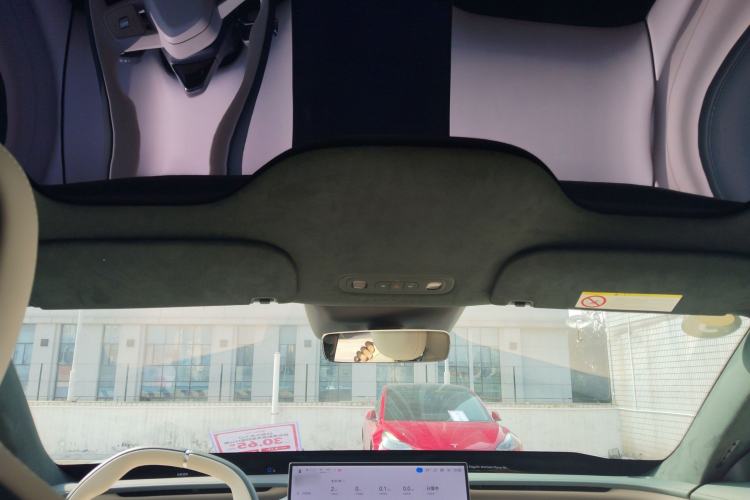 Used  YU7 2025 Ultra-Long Range High-Performance All-Wheel-Drive Max Edition