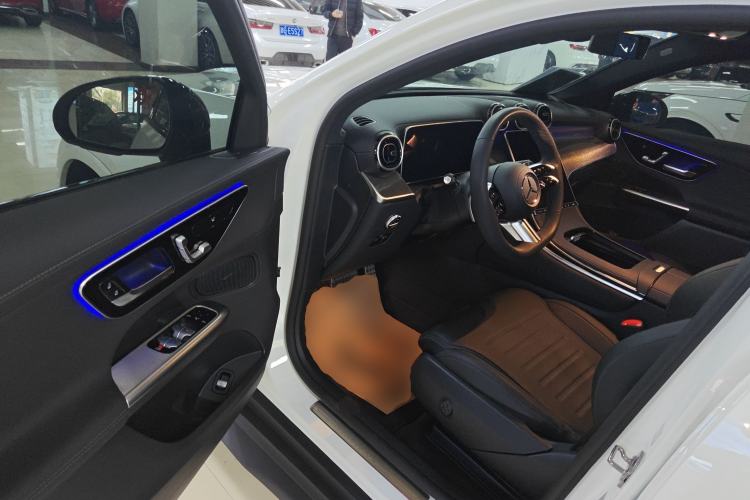 Used Mercedes-Benz GLC Coupe 2025-Year Restyled GLC 260 4MATIC Coupe SUV
