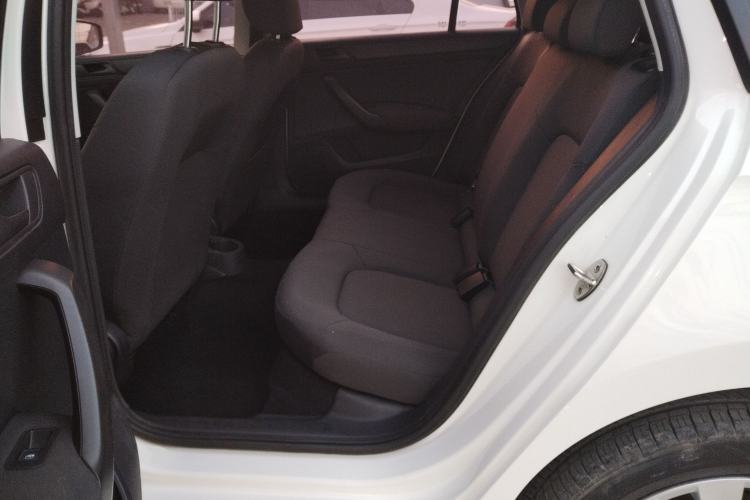 Used Skoda Rapid Spaceback 2018 1.6L Manual Standard Edition
