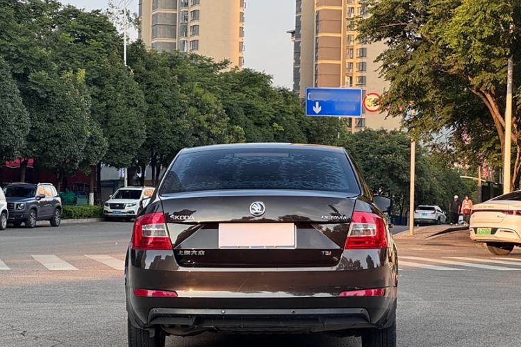 Used Skoda Octavia 2015 1.4TSI DSG Eado Edition
