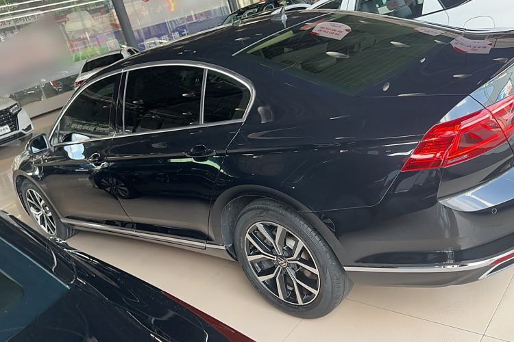 Used Volkswagen Magotan 2020 330TSI DSG Leading Model
