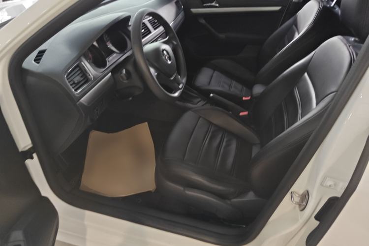 Used Volkswagen Lavida 2017 1.6L Automatic Fashion Edition
