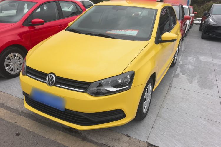 Used Volkswagen Polo 2014 1.4L Manual Fashion Edition
