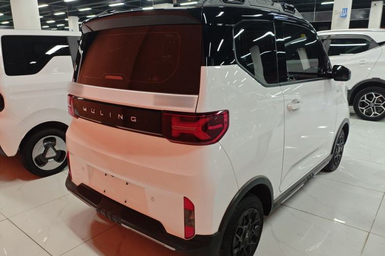 Used Wuling Hongguang MINIEV 2022 GAMEBOY 200km Gaming Edition with Lithium Iron Phosphate
