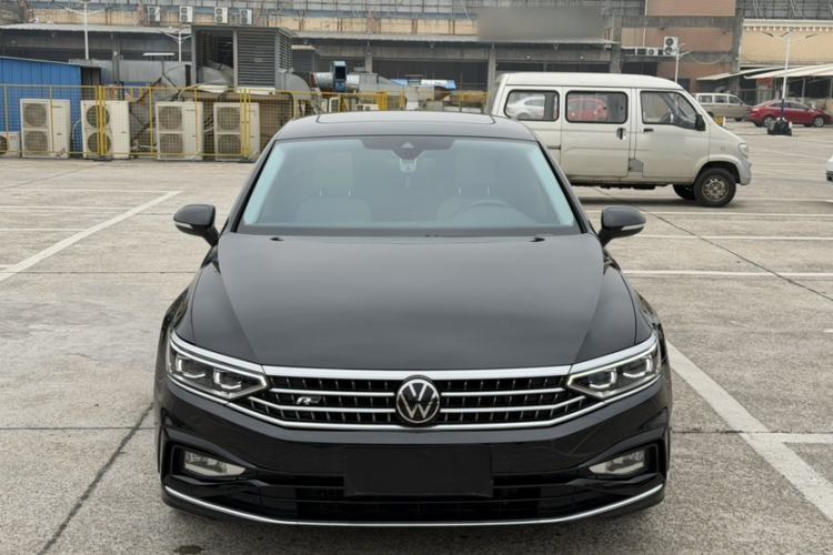 Used Volkswagen Magotan 2023 2 Million Units Limited-Edition 380TSI DSG Flagship Version
