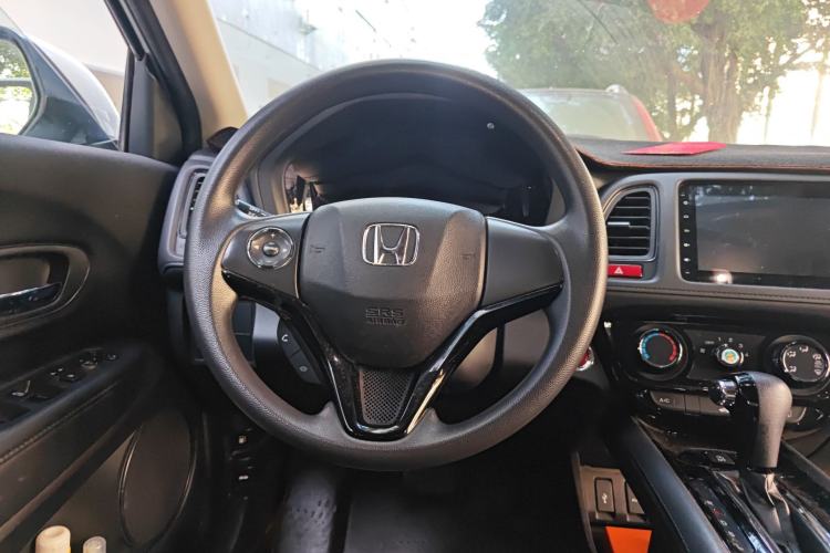 Used Honda Vezel 2016 1.8L CVT Front-Wheel Drive Pioneer Edition