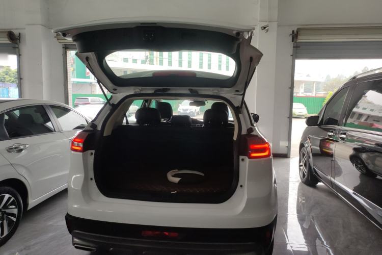 Used Geely Auto Emgrand X7 Sport 2018 1.8TD Automatic Two-Wheel Drive Smart 4G Connected Version
