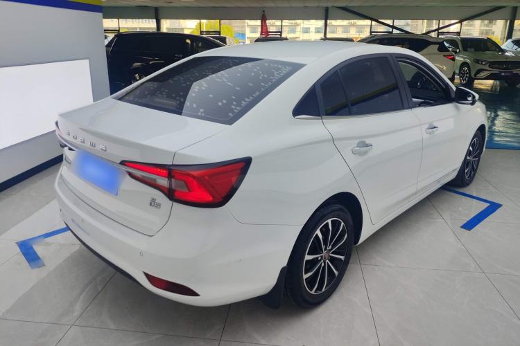 Used Roewe i5 2020 1.5L Automatic 4G Connect Luxury Flagship Edition
