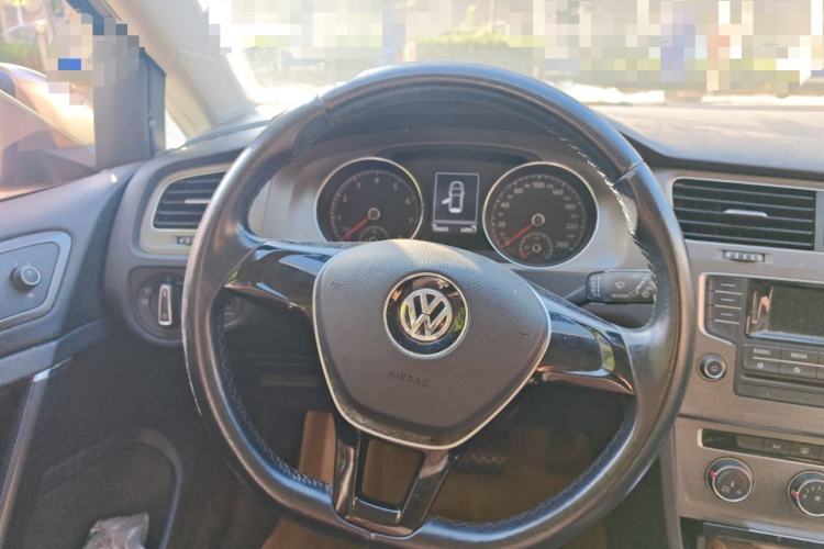 Used Volkswagen Golf 2014 1.6L Automatic Comfort Model
