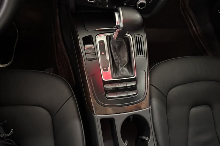 Used Audi A4L 2015 35 TFSI Automatic Comfort Model
