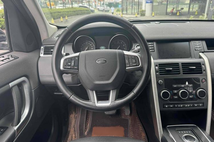 Used Land Rover Discovery Sport 2018 240 PS SE Version