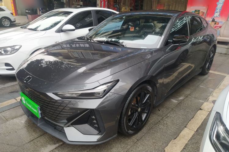 Used Changan UNI-V 2022 1.5T Prestige Version