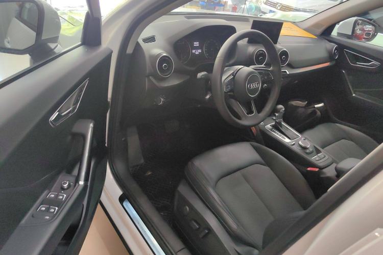 Used Audi Q2L 2021 35 TFSI Fashionable and Elegant Model

