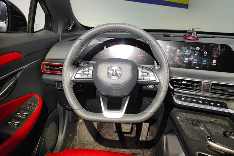 Used Changan UNI-T 2020 1.5T Prestige Version
