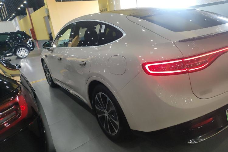 Used Hima Luxeed R7 2025 Range-Extended Version 251 km Max
