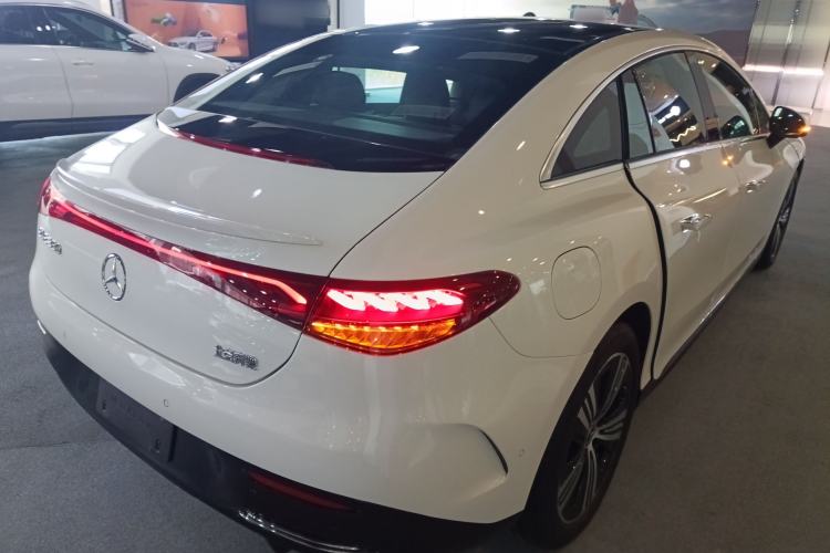 Used Mercedes-Benz EQE 2022 350 Luxury Edition
