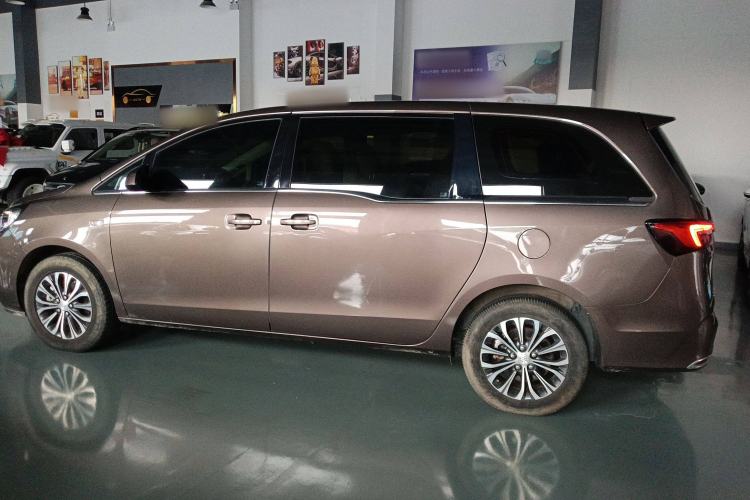 Used Buick GL8 2022 Land Cruiser Executive Class 652T Comfort Model
