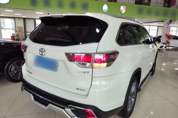 Used Toyota Highlander 2015 2.0T Two-Wheel Drive Luxury Edition 7 Seats