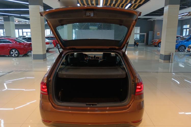 Used Volkswagen Gran Lavida 2017 180TSI DSG Comfort Edition
