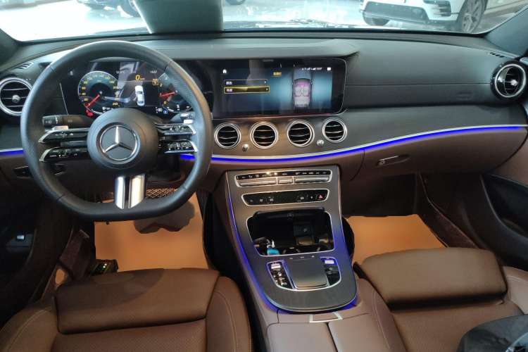 Used Mercedes-Benz E-Class 2023 E 260 L Sport 4MATIC
