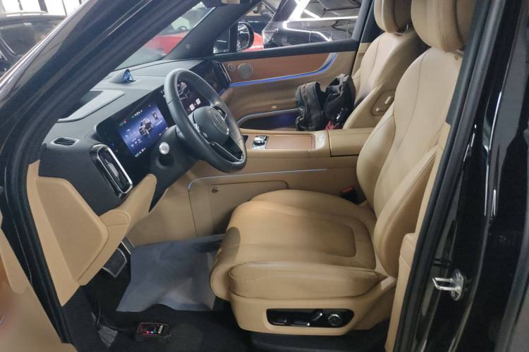 Used Hima AITO M9 2024 All-Electric Max Version 100 kWh 6-Seater
