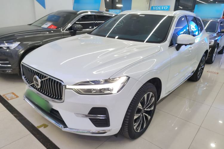 Used Volvo XC60 2024 B5 4x4 Smart Luxury Edition