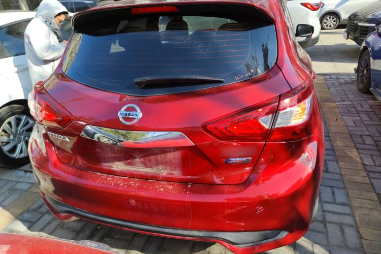 Used Nissan Tiida 2016 1.6L CVT Cool Dynamic Edition
