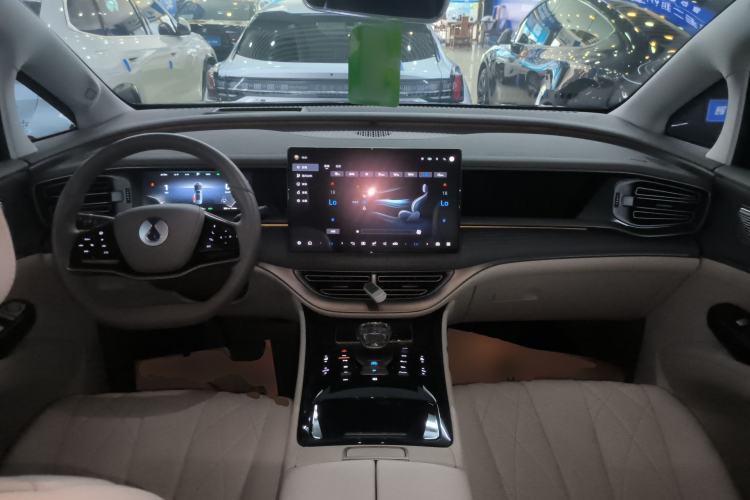 Used Denza D9 2022 DM-i 970 Four-Wheel Drive Flagship Model