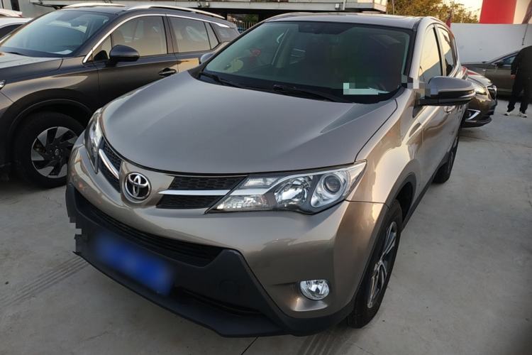 Used Toyota RAV4 2015 2.0L CVT Two-Wheel Drive Fashion Edition
