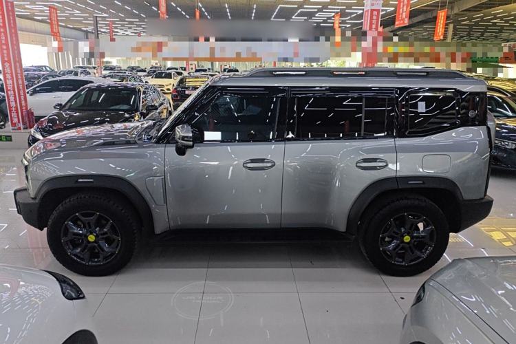 Used Jetour Traveler 2023 2.0T All-Wheel Drive CrossPRO+
