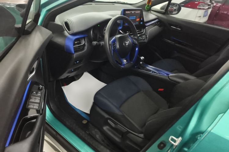 Used Toyota C-HR 2018 2.0L Leading Edition China V-standard