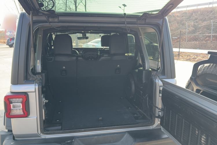 Used  Wrangler 2021 2.0T Robin Hood Four-Door Edition
