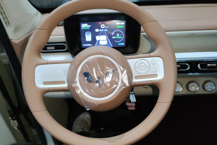 Used Wuling Hongguang MINIEV 2024 3rd Generation 215km Youth Edition
