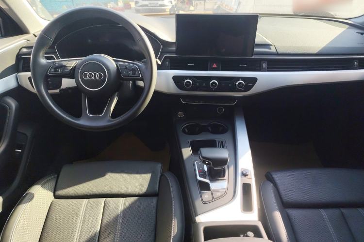 Used Audi A4L 2020 40 TFSI Luxury Dynamic Model
