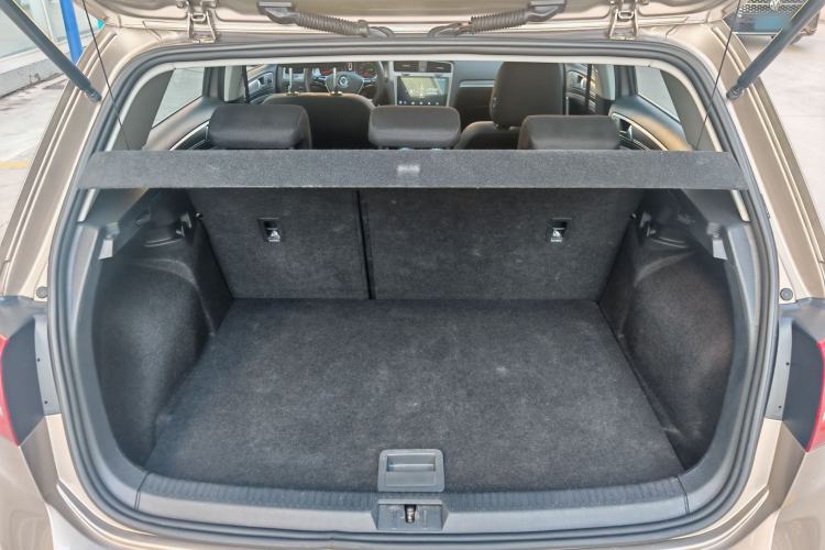 Used Volkswagen Golf 2016 1.6L Automatic Comfort Model
