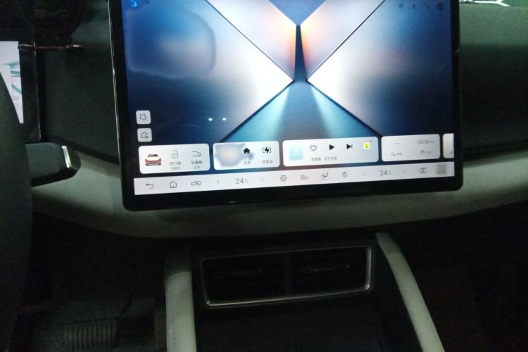 Used BYD Yuan UP 2025 Intelligent Driving Version 401 km Leading Edition
