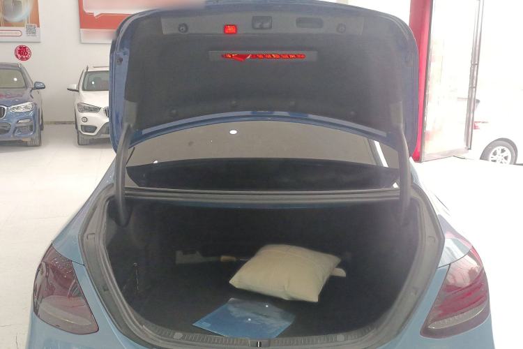 Used Mercedes-Benz E-Class 2020 Restyled E 300 L Sporty and Stylish Edition